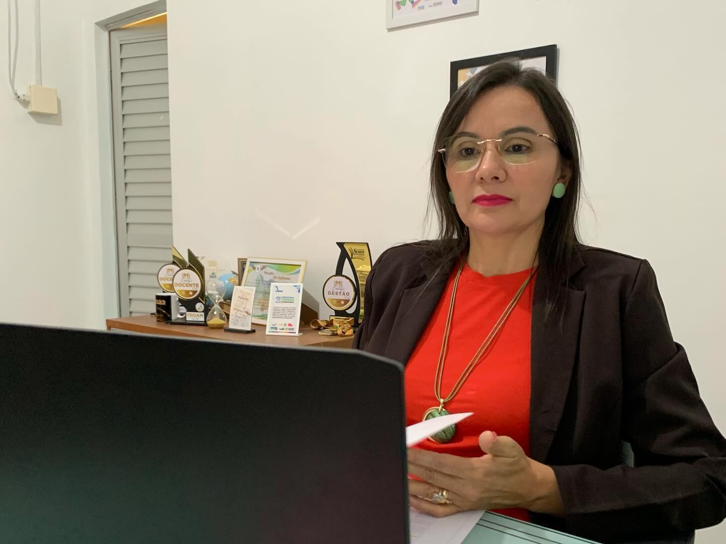 Secretária de Educação, Antonina Soares esteve participando da Videoconferência ORIENTAÇÕES PARA A ELABORAÇÃO DA POLÍTICA DE EDUCAÇÃO EM TEMPO INTEGRAL,